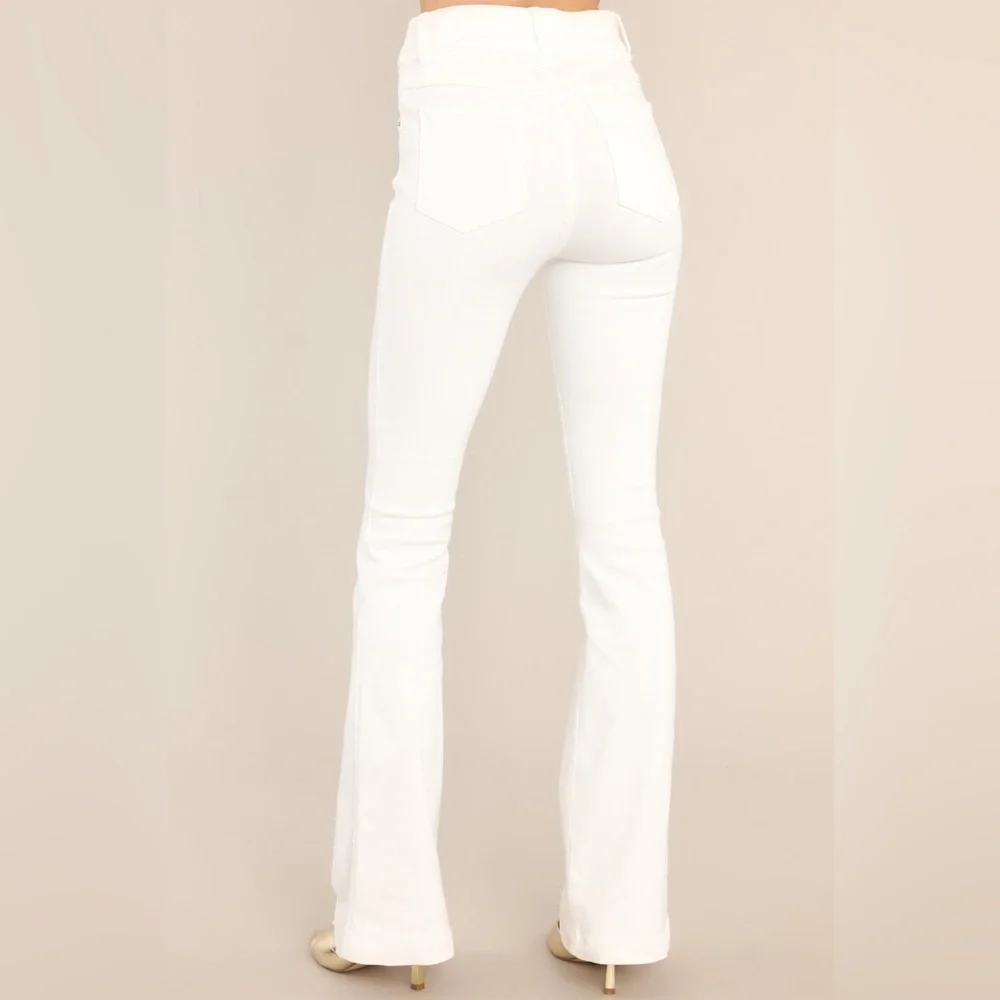 SPANX Stretch Pull-On Flare Leg Jeans in White Size LP Large Petite